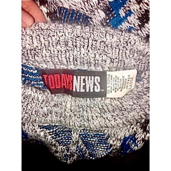 Vintage 80’s Today’s News abstract grandpa sweater - Picture 5 of 5